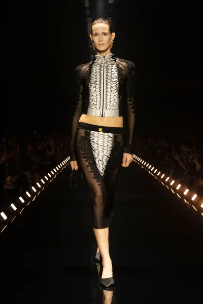 Look 35